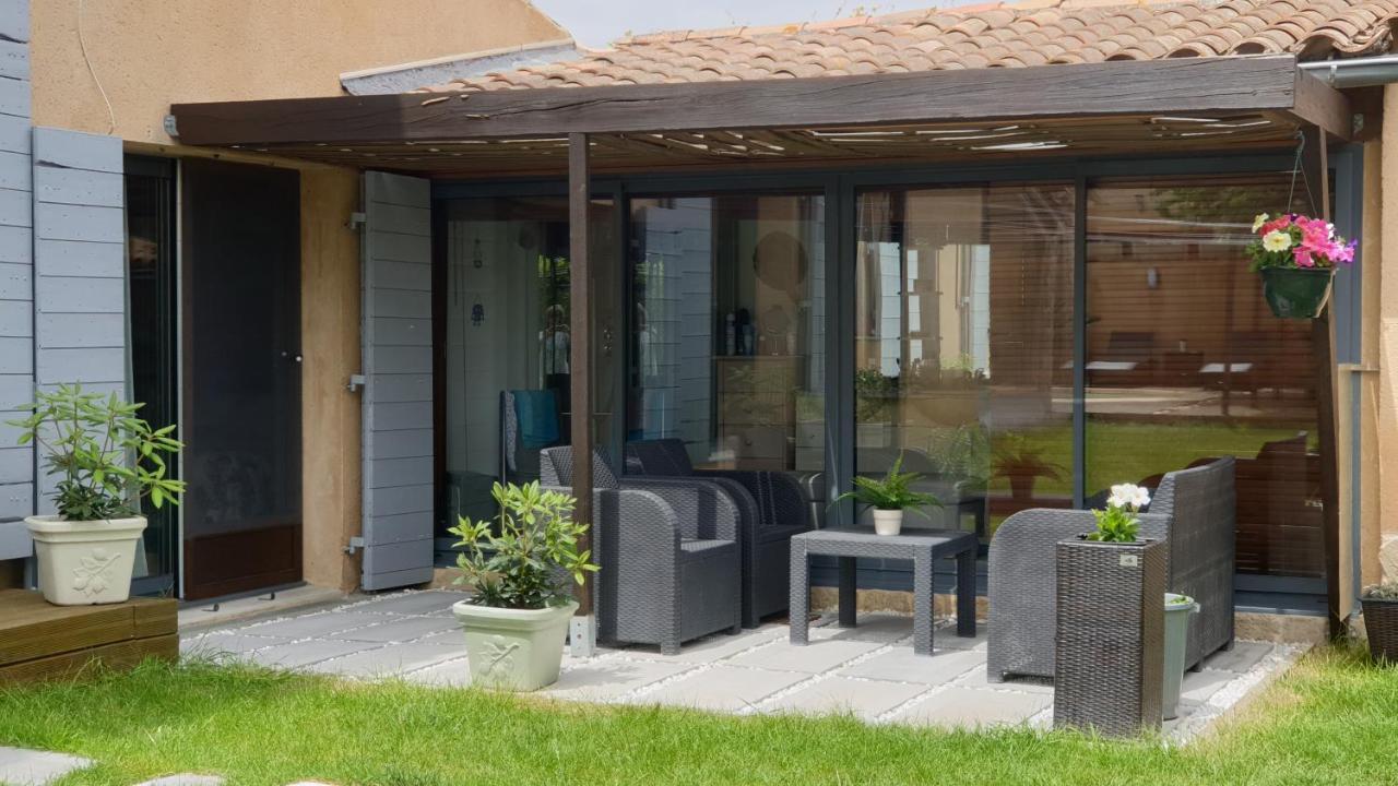 Oppède Le Jardin D'Ivana Chambres D'Hotes B&B Avec Piscine Chauffee المظهر الخارجي الصورة