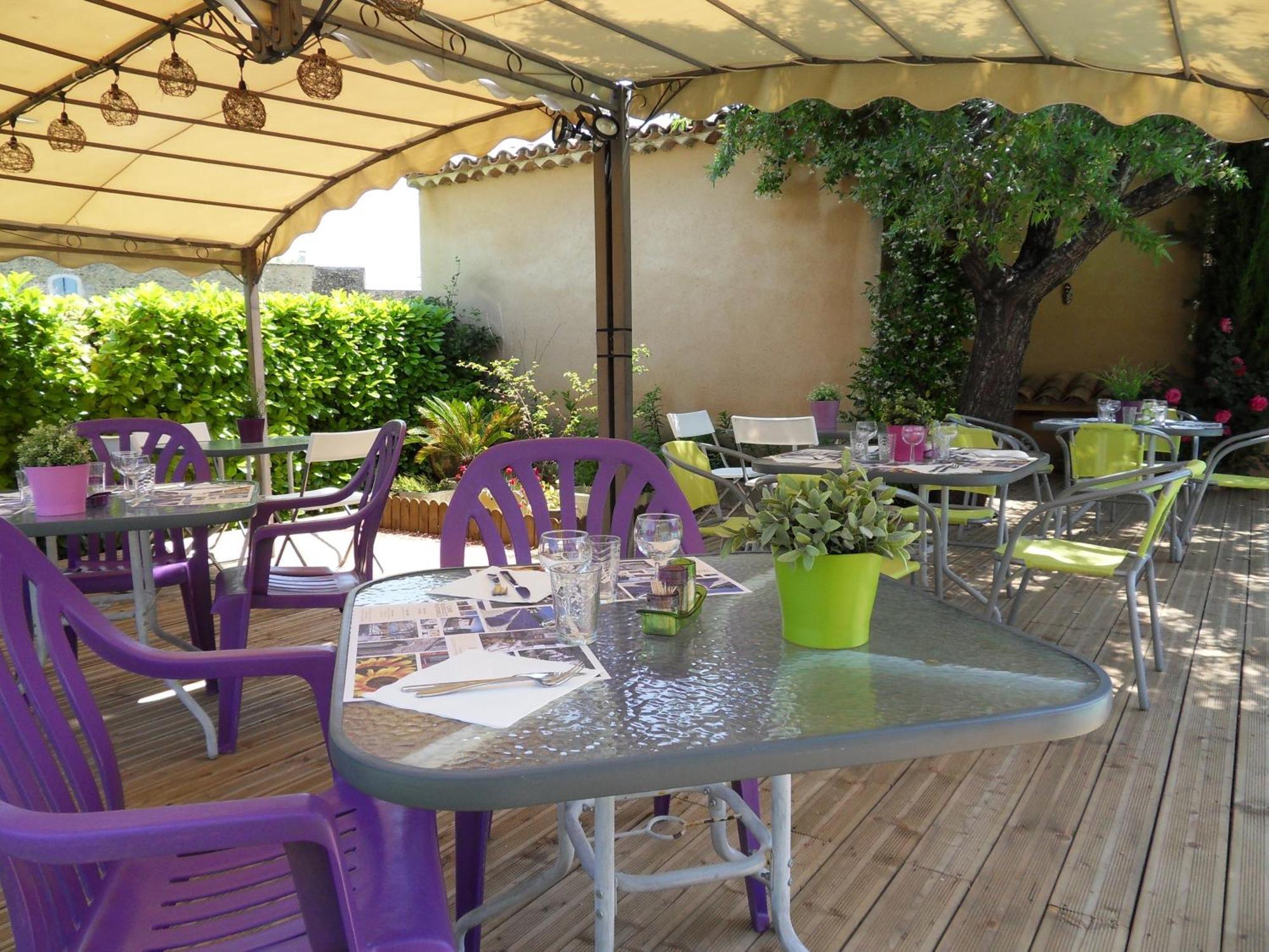 Oppède Le Jardin D'Ivana Chambres D'Hotes B&B Avec Piscine Chauffee المظهر الخارجي الصورة