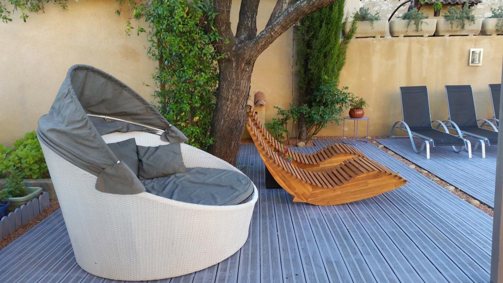 Oppède Le Jardin D'Ivana Chambres D'Hotes B&B Avec Piscine Chauffee المظهر الخارجي الصورة