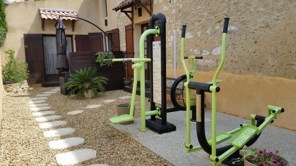 Oppède Le Jardin D'Ivana Chambres D'Hotes B&B Avec Piscine Chauffee المظهر الخارجي الصورة