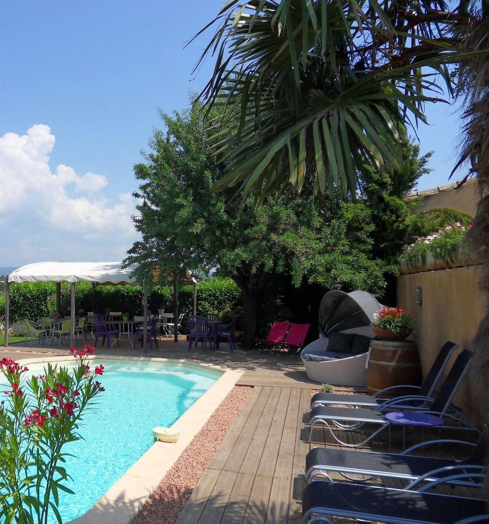 Oppède Le Jardin D'Ivana Chambres D'Hotes B&B Avec Piscine Chauffee المظهر الخارجي الصورة